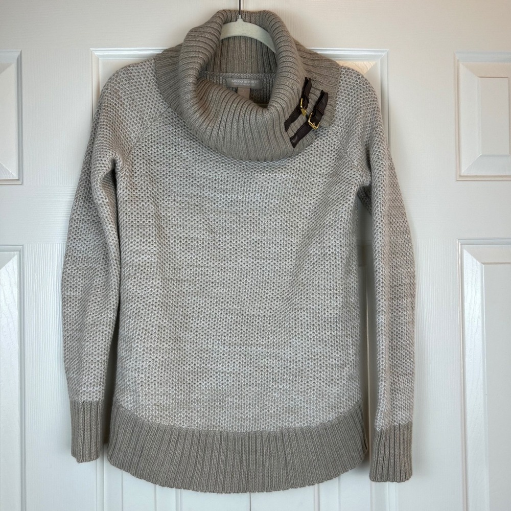 Banana Republic Merino Wool Cowl Neck Buckle Sweater Oatmeal Heather S